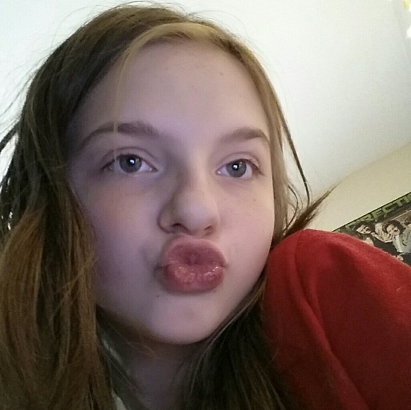 Meet your Posher, Madi - Picture 1 of 1